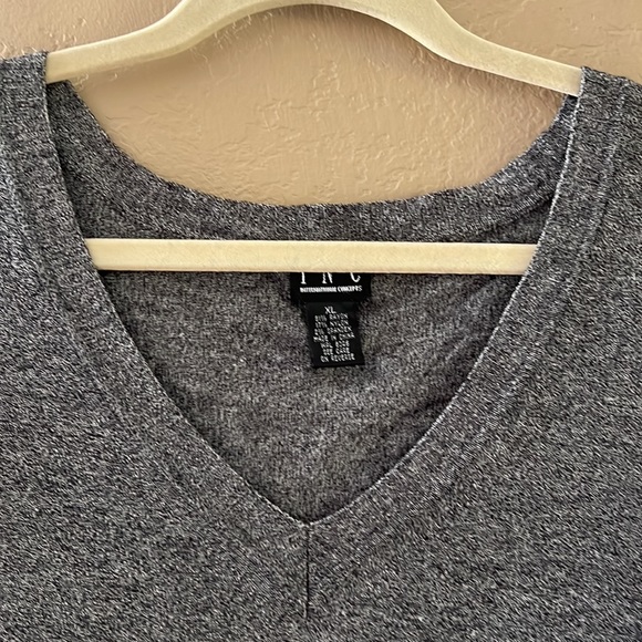 INC Women’s dark gray heather top short sleeves lightweight sweater k… - Picture 3 of 9
